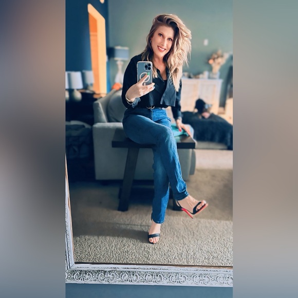 Meet your Posher, Kandy - Picture 4 of 7